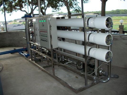 Brauchwasser-Behandlungs-Ausrüstung der Umkehr-Osmose-380Volt für das Rwa-Wasser-Verteilen